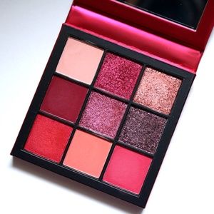 Huda Beauty Ruby Obsessions Eyeshadow Palette